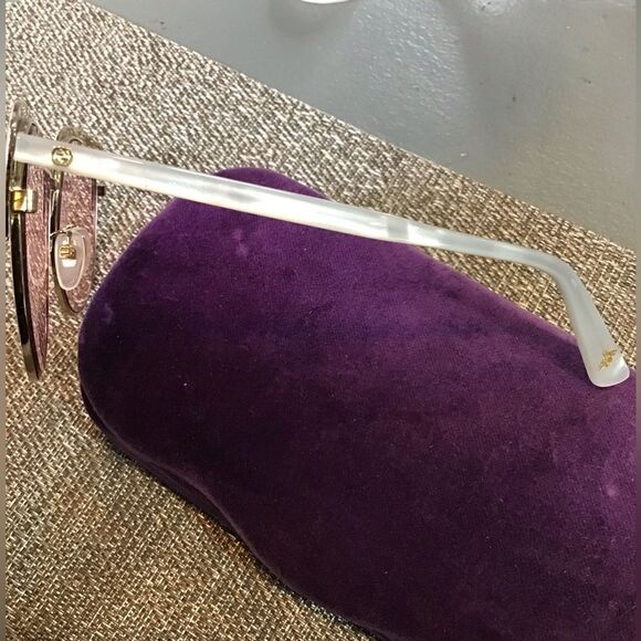 Pink Gucci Sunglasses with Bumble Bee Logo - Picture 7 of 11